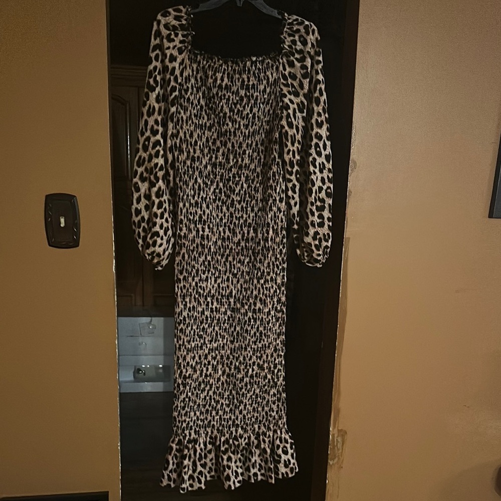 Leopard Print Long Sleeve Dress